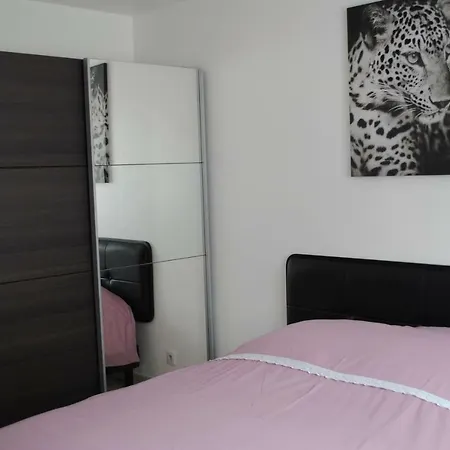 La Belle Vue Holiday home *
