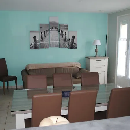 La Belle Vue Holiday home